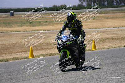 media/Aug-13-2023-CRA (Sun) [[1cfc37a6fb]]/Race 11 600 Superbike/Grid Shots/